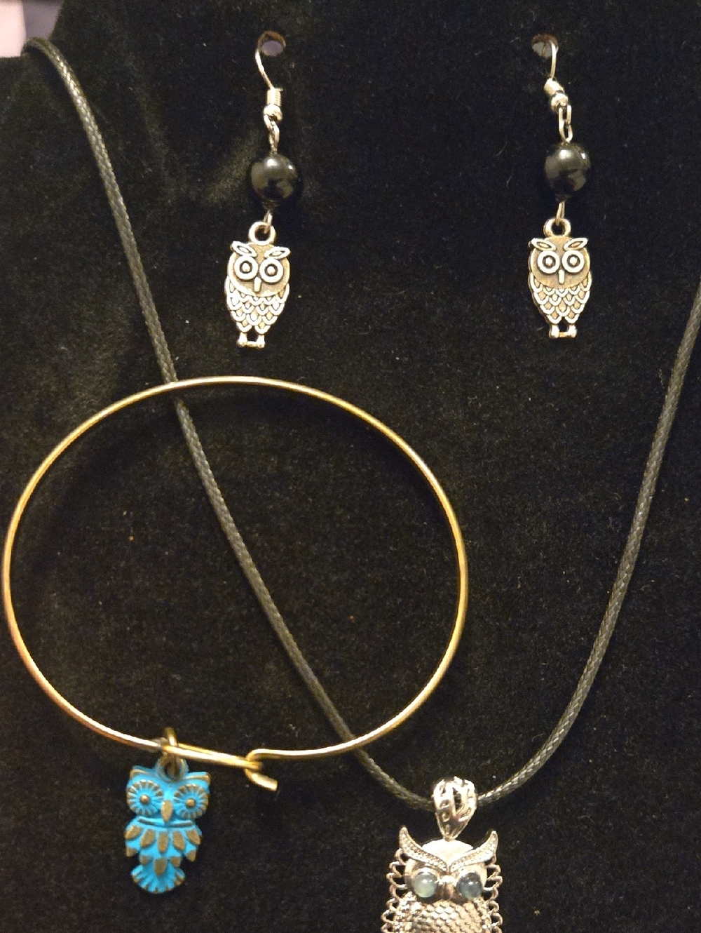 obsidian Earings turquoise Color bracelet